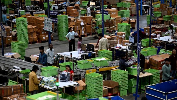 400 مليار دولار على المحك.. كيف تؤثر الرسوم الأمريكية على الاقتصاد الهندي؟