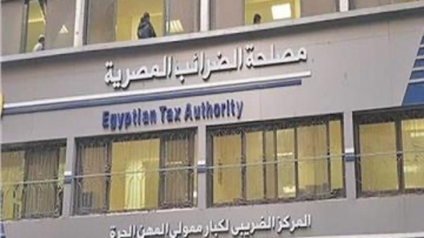 حقيقة الخلاف بين الحكومة وشركات البترول حول ضريبة القيمة المضافة