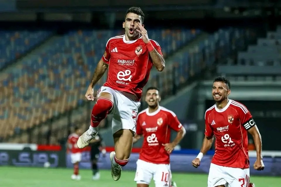 الأهلي ينهي الشوط الأول متقدمًا على فاركو بثنائية نظيفة