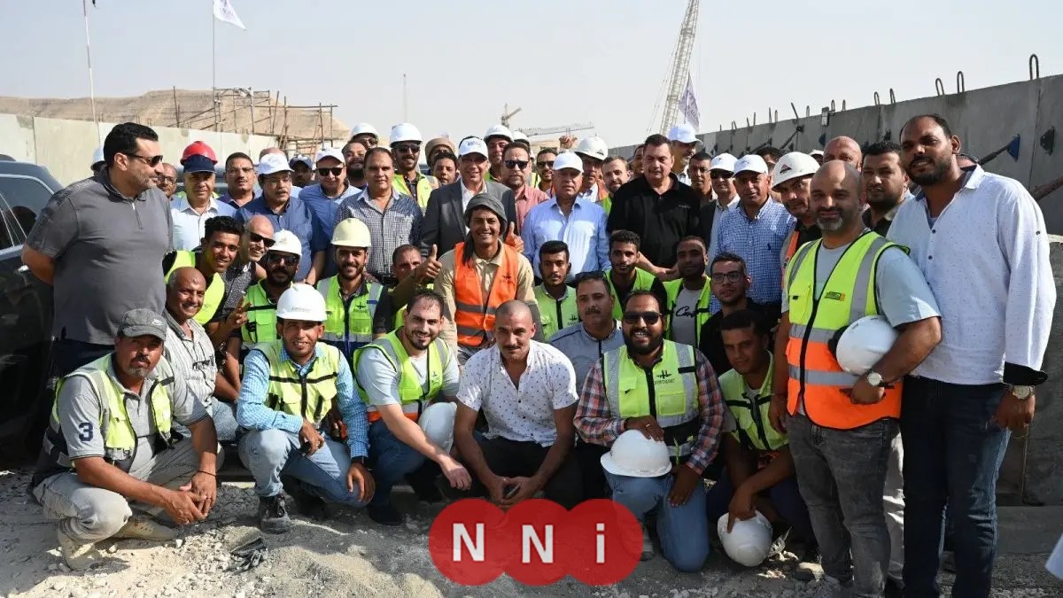 كامل الوزير يشهد انتهاء تنفيذ وإنشاء العمل الهندسي الكبير لكوبري الخور