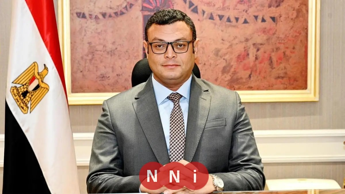 وزير الإسكان يقوم بجولة تفقدية على محاور وطرق مدينة الشروق
