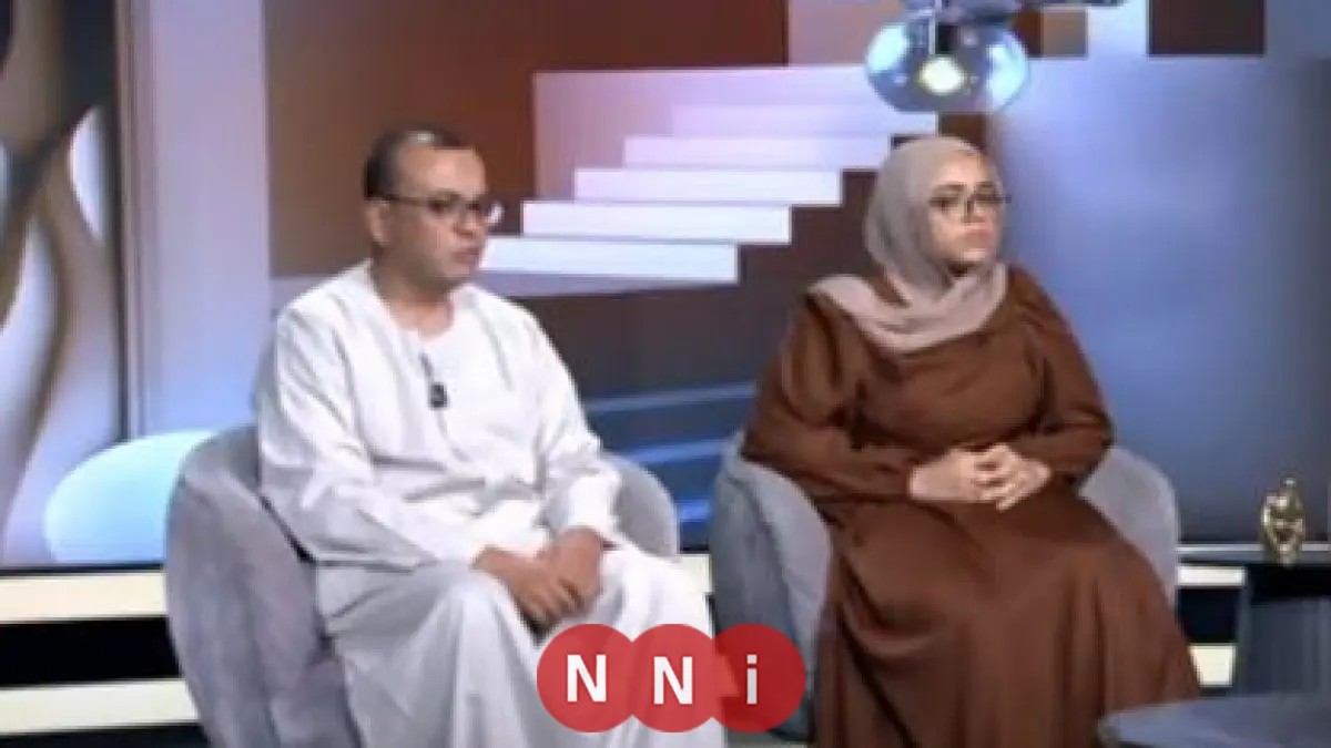 والد الطالبة عائشة: قررت التنازل.. فقد يحدث أن تخطئ ابنتي ونحتاج إلى من يسامحنا