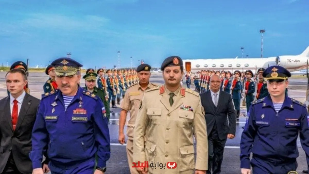 رئيس أركان الجيش الليبي خالد حفتر يبدأ زيارة رسمية إلى روسيا لتعزيز التعاون العسكري