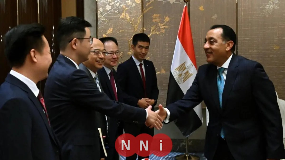 رئيس الوزراء يلتقي رئيس مجلس إدارة شركة «تيدا» الصينية القابضة