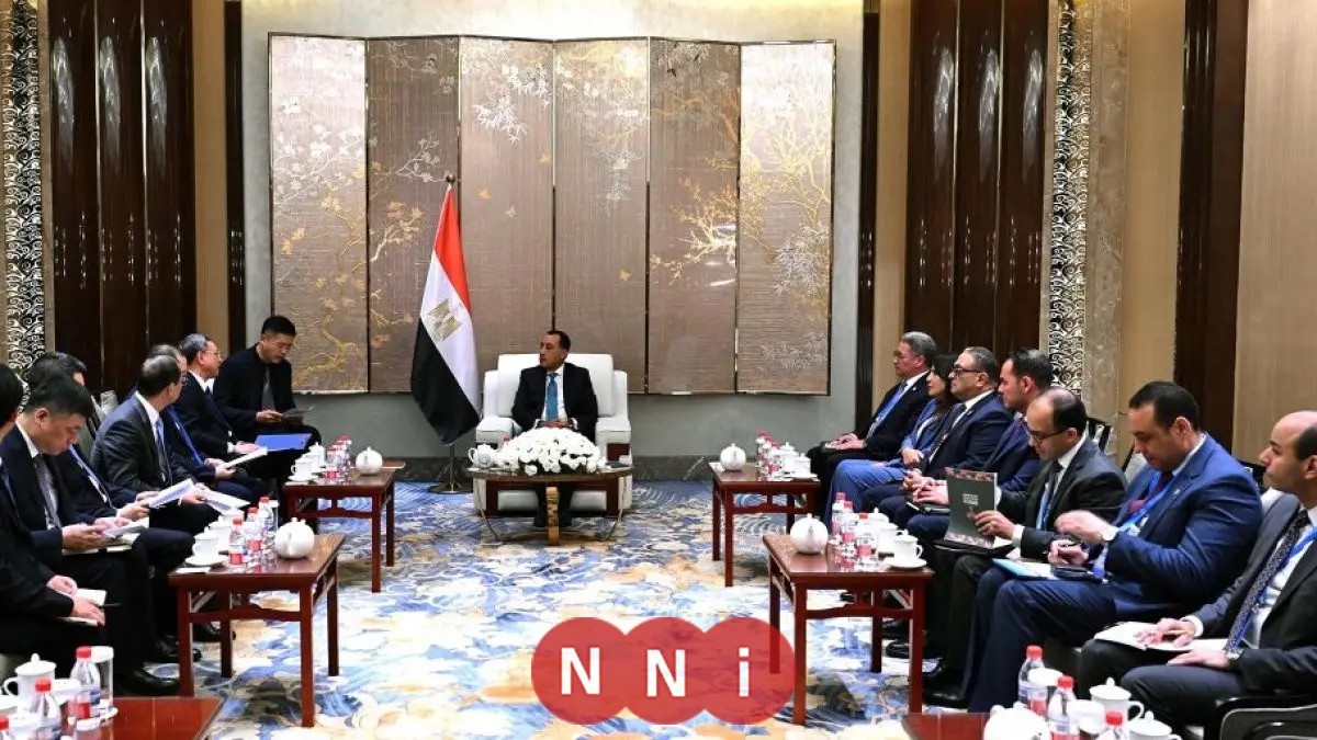 مدبولي يجتمع برئيس شركة هندسة الطاقة الصينية في زيارته لبكين