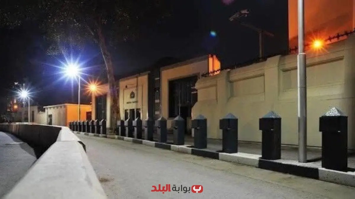بريطانيا تغلق السفارة في القاهرة مع إزالة الحواجز الأمنية