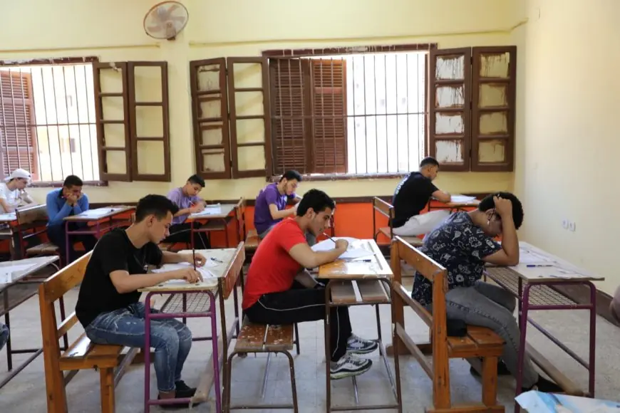 جدول امتحانات الثانوية العامة 2024 علمي علوم وشعبة ادبي الصف الثالث الثانوي