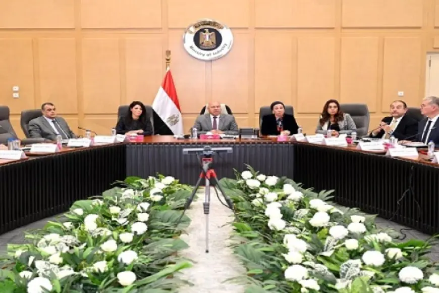 وزير الصناعة: خطة لإقامة مدينة متكاملة لتصنيع إطارات السيارات والصناعات المغذية لها