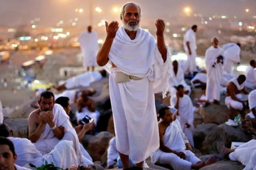 موعد وقفة عرفات 2025 والإجازات الرسمية المتبقية للموظفين