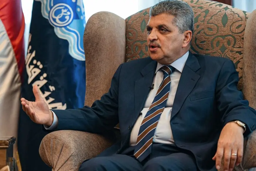رئيس هيئة قناة السويس: ندعم التعاون مع هيئة الرعاية الصحية لإنشاء منشآت طبية في مواقع العمل