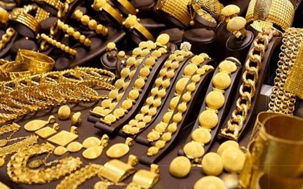 “الذهب يشعل الأسواق” تعرف على سعر الذهب اليوم عيار 21 لحظة بلحظة-