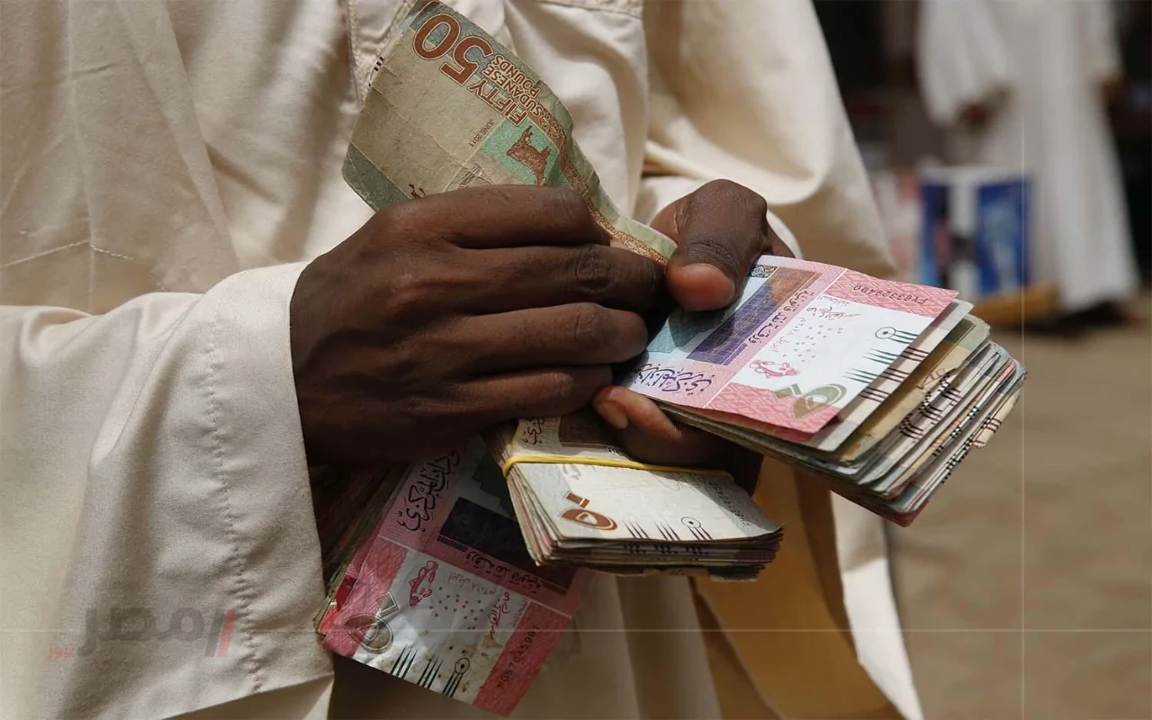 انهيار غير مسبوق.. سعر الدولار أمام الجنيه السوداني اليوم-
