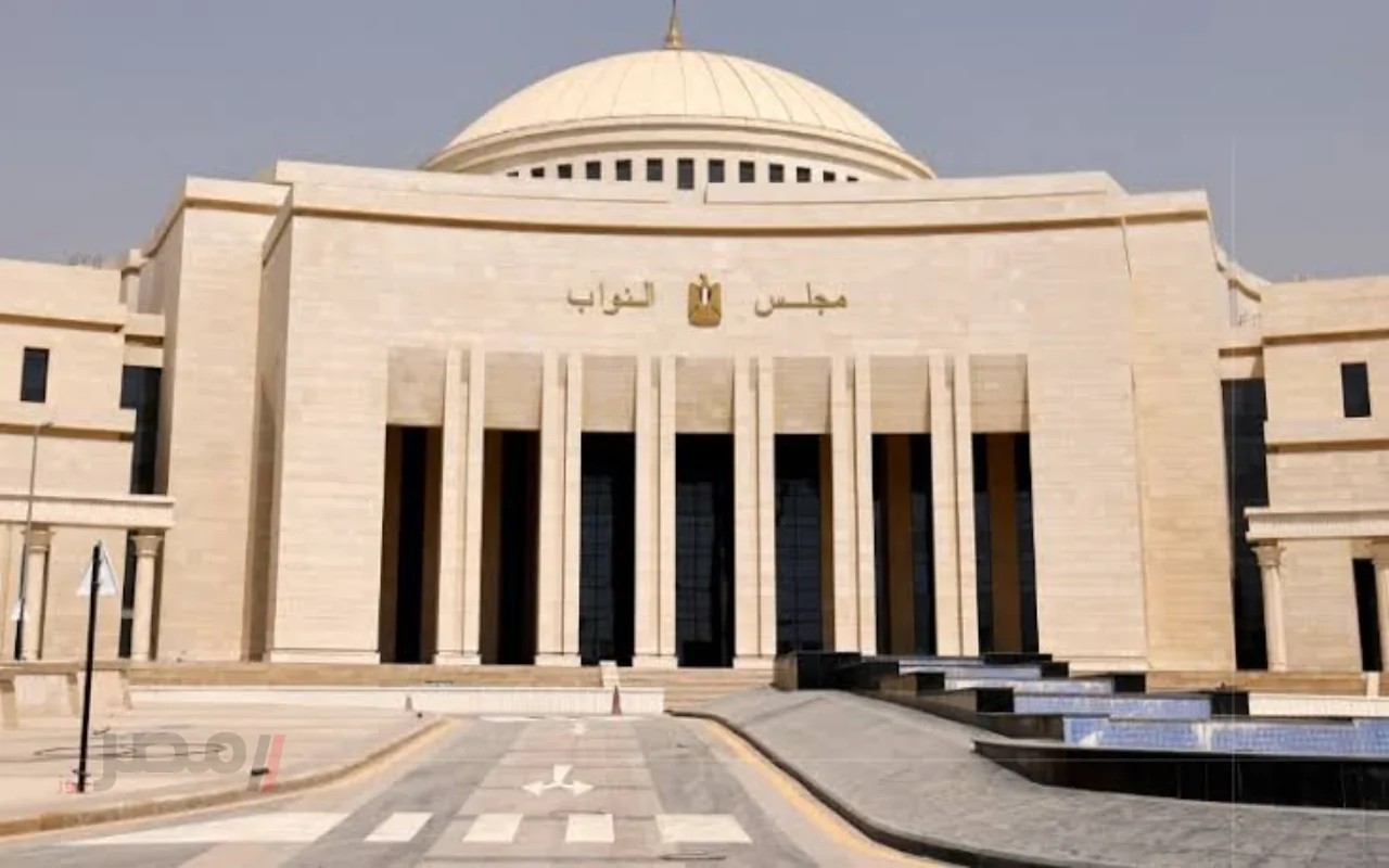 جدل كبير بعد مقترح برلماني ببدء العمل من الخامسة فجرا حتى الثانية عشرة ظهرا والقانون يوضح الحدود المسموح بها –