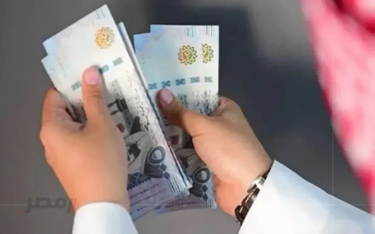 زيادة جديدة في رواتب الموظفين بالسعودية بداية من الشهر المقبل “اعرف التفاصيل”-