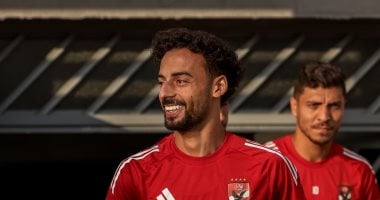 عماد النحاس يحفز أحمد عبد القادر نفسيا قبل المشاركة في مباريات الأهلي