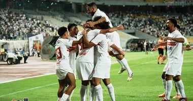 الزمالك ينهى الشوط الأول متقدمًا على المصرى بهدف عدي الدباغ.. صور