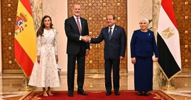 تفاصيل استقبال الرئيس السيسي والسيدة قرينته لملك وملكة إسبانيا.. فيديو