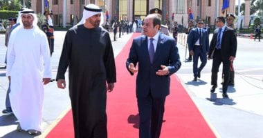 الرئيس السيسى يستقبل الشيخ محمد بن زايد بمطار القاهرة فى زيارة أخوية