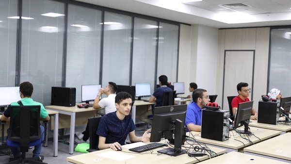 الدبلومات الفنية 2025