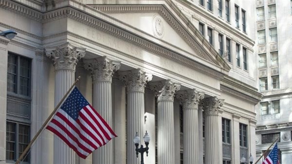 سوق العمل الضعيفة تغذي رهانات خفض الفائدة الأميركية