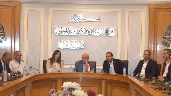 وضع الترتيبات النهائية لتنظيم معرض أهلا مدارس الرئيسي