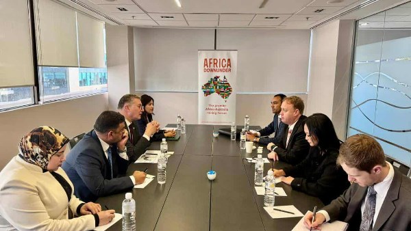 وزير البترول يبحث التعاون مع شركات التعدين والغاز في غرب أستراليا