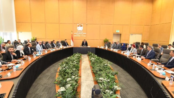 وزير الإسكان يترأس اجتماع اللجنة التنسيقية العليا لمتابعة ملفات العمل بكل المدن
