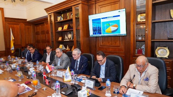 رجال أعمال الإسكندرية وسفير الدنمارك يُناقشان تعزيز التعاون والتبادل التجاري المُشترك