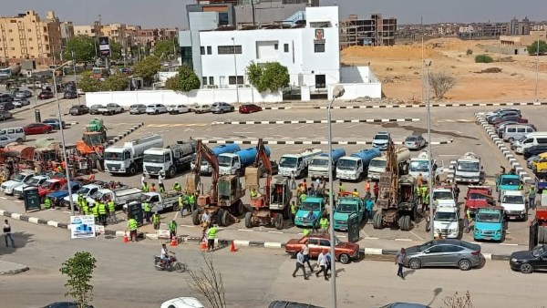 اصطفاف مركبات ومعدات التشغيل والصيانة ببدر إستعداداً لفصل الشتاء