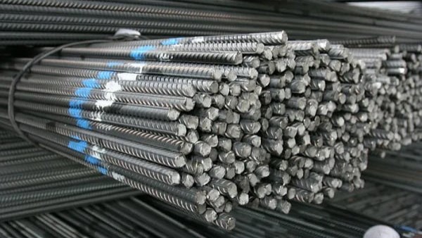 استجابة للمصانع المتضررة .. فرض رسوم وقائية على واردات البيليت بنسبة 16.2%