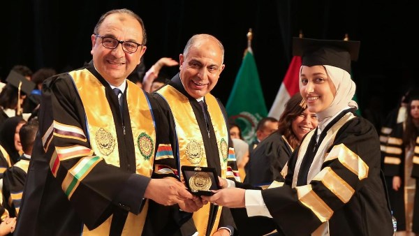 ننفذ استراتيجية شاملة لإعادة هيكلة الشركات التابعة