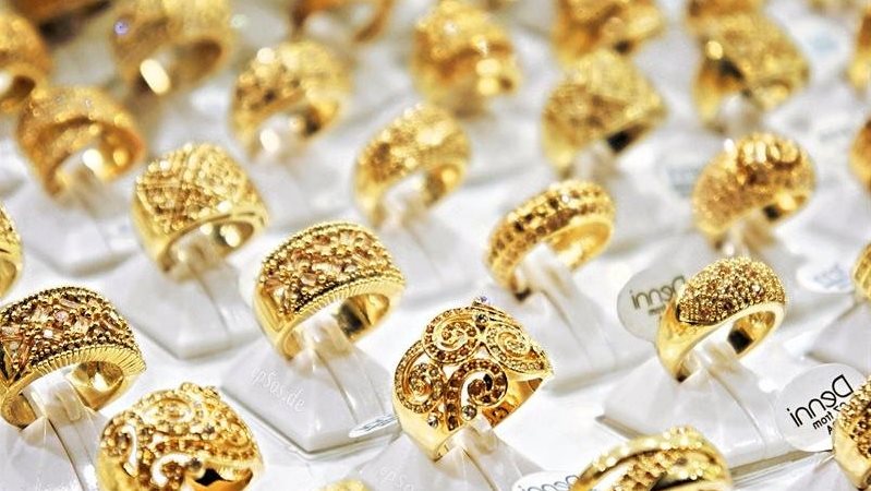 أسعار الذهب اليوم الثلاثاء.. عيار 21 يقفز والجنيه الذهب يتجاوز 38 ألفا