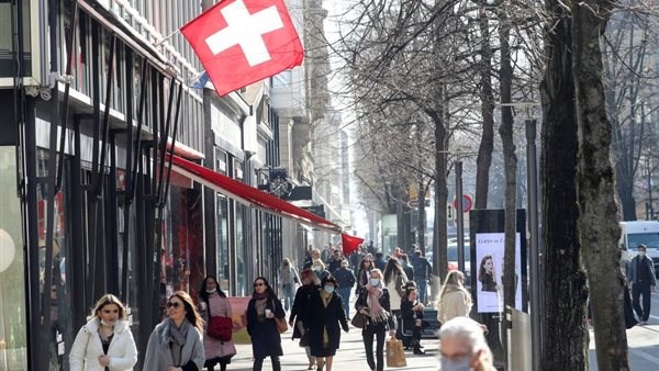الصادرات السويسرية لأمريكا تنخفض في أول شهر بعد فرض جمارك بنسبة 39%
