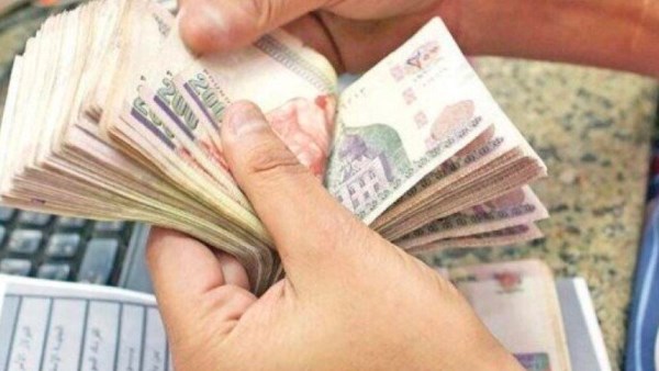 صرف المرتبات الشهرية لكل العاملين بالدولة مبكرا