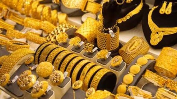الذهب يسجل مستوى قياسيا جديدا عند 3656.92 دولار