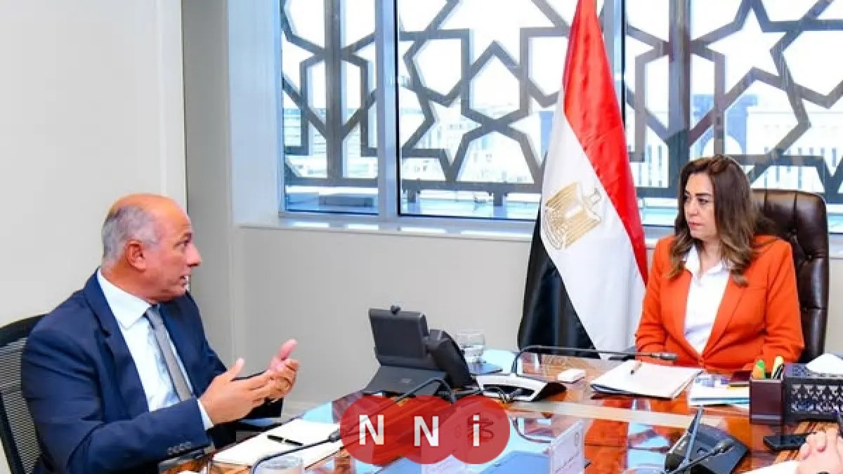 وزيرة التنمية المحلية تعقد اجتماعًا تنسيقيًا مع مساعد وزير الخارجية لشؤون المناخ والبيئة