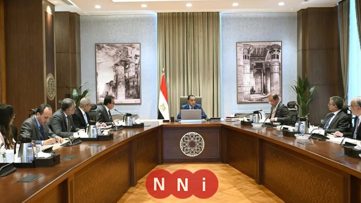 رئيس الوزراء يُعزز طرح الفرص الاستثمارية والملفات الاستراتيجية في قطاع الصحة