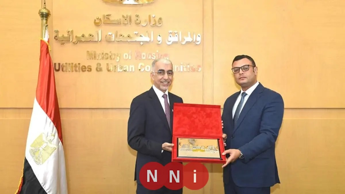 وزير الإسكان يبحث التعاون المصري البحريني مع وزير الأشغال البحريني