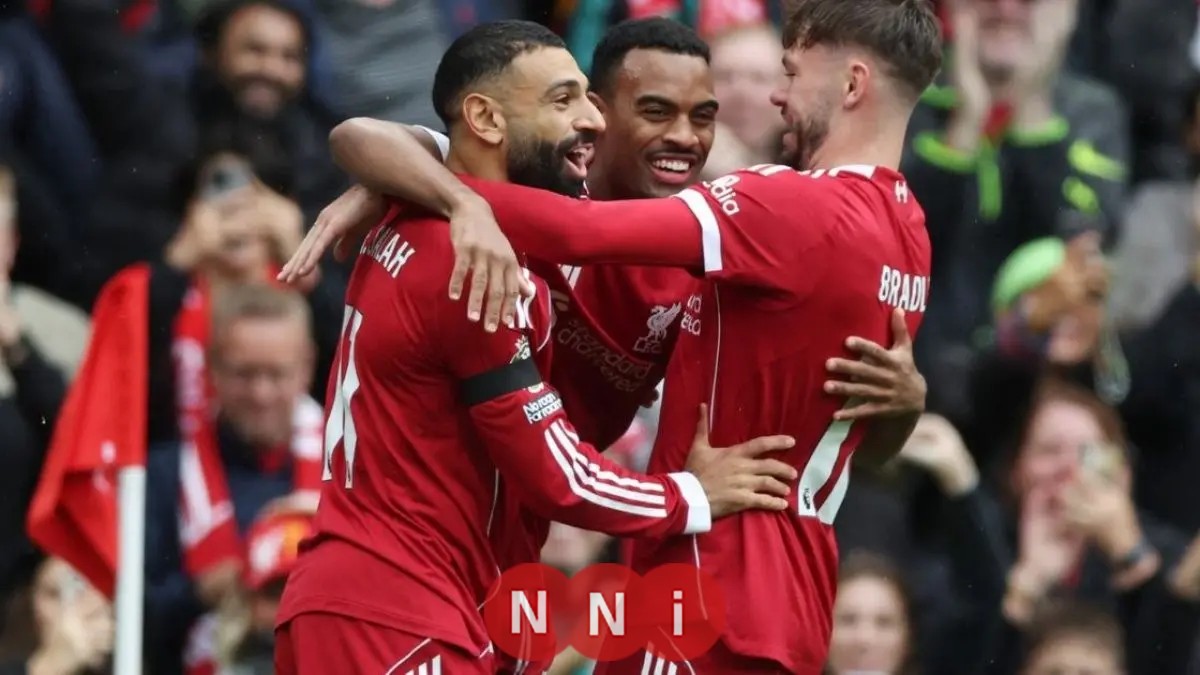ليفربول يجدد عقد نجم الموسم الماضي بعد أداء مذهل
