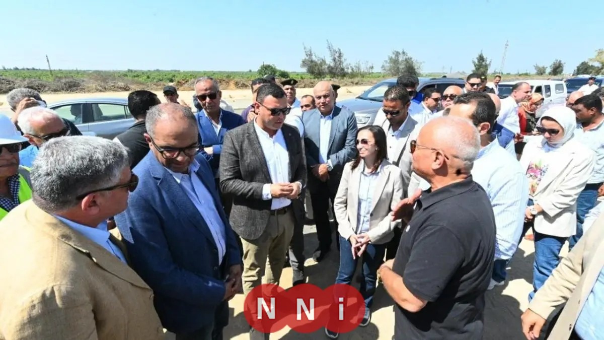 جولة تفقدية لوزير الإسكان ومحافظ البحيرة في مشروع ازدواج خط مياه وادي النطرون
