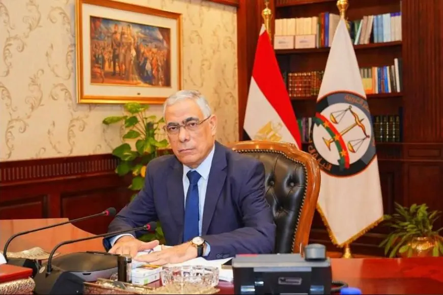 مجلس القضاء الأعلى يوافق على تجديد ندب عدد من المستشارين واعتماد حركة المحامين العموم للنيابات الكلية