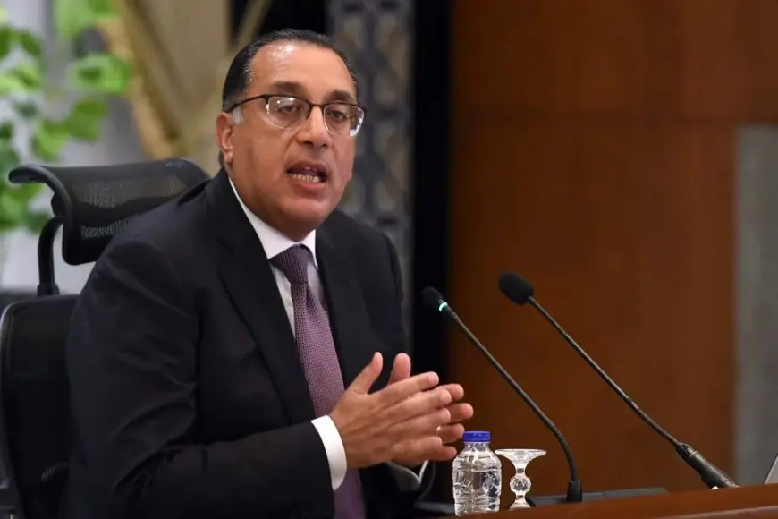 مدبولي: توجيهات رئاسية بتحسين مستوى كفاءة الخدمات المقدمة للمواطنين