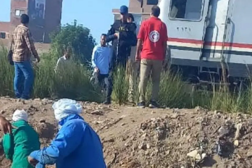 الهلال الأحمر يقدم خدمات الدعم النفسي والمساعدات العاجلة لمصابي حادث تصادم قطاري المنيا