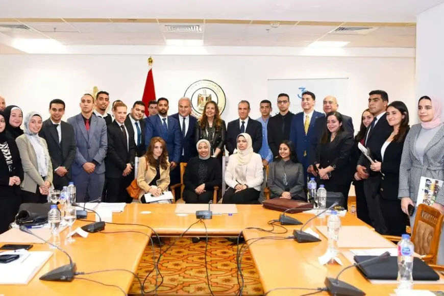 وزير الخارجية يفتتح البرنامج التدريبي لشباب الجامعات حول موضوعات السلم والأمن