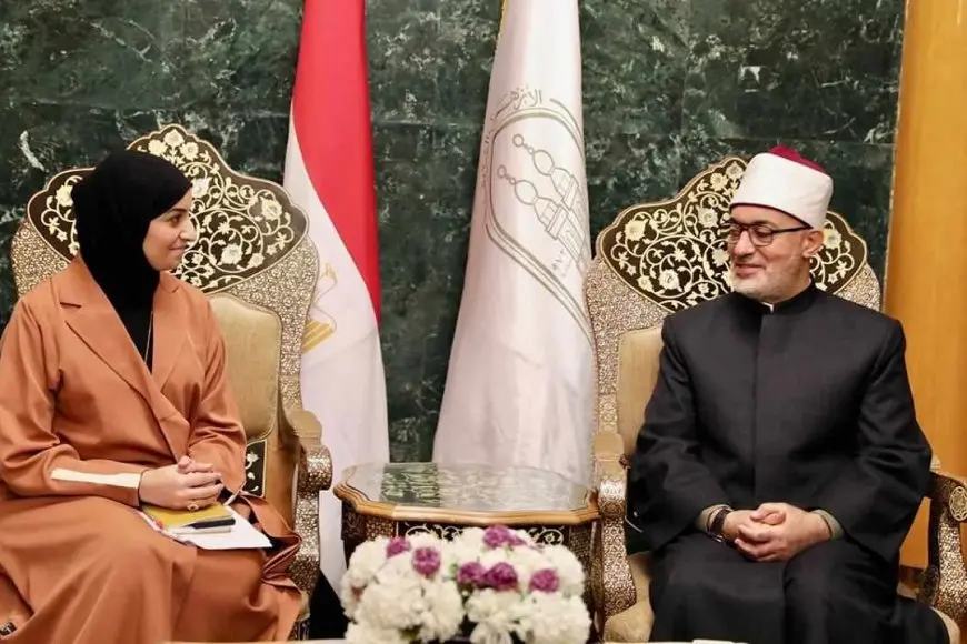 مفتي الجمهورية يجتمع بالأمين العام لمجلس الإمارات للإفتاء الشرعي لتعزيز التعاون بين الطرفين