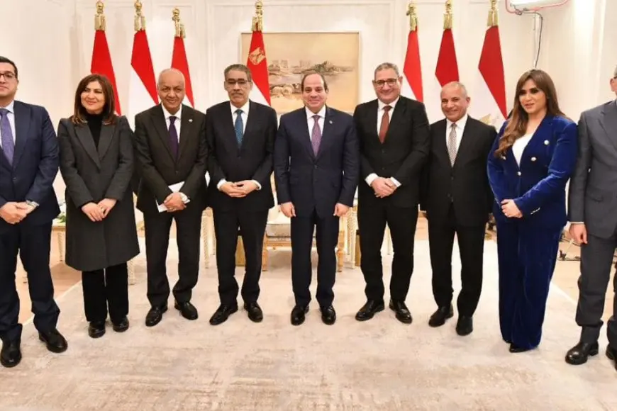 السيسي: وقوف المصريين منذ 2011 حتى الآن حمى البلاد إلى جانب وجود جيش قوي ومؤسسات وشرطة مدنية
