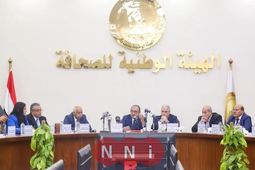 وزير قطاع الأعمال يقدم خطة لتطوير الشركات وتعزيز الاستدامة أمام الهيئة الوطنية للصحافة