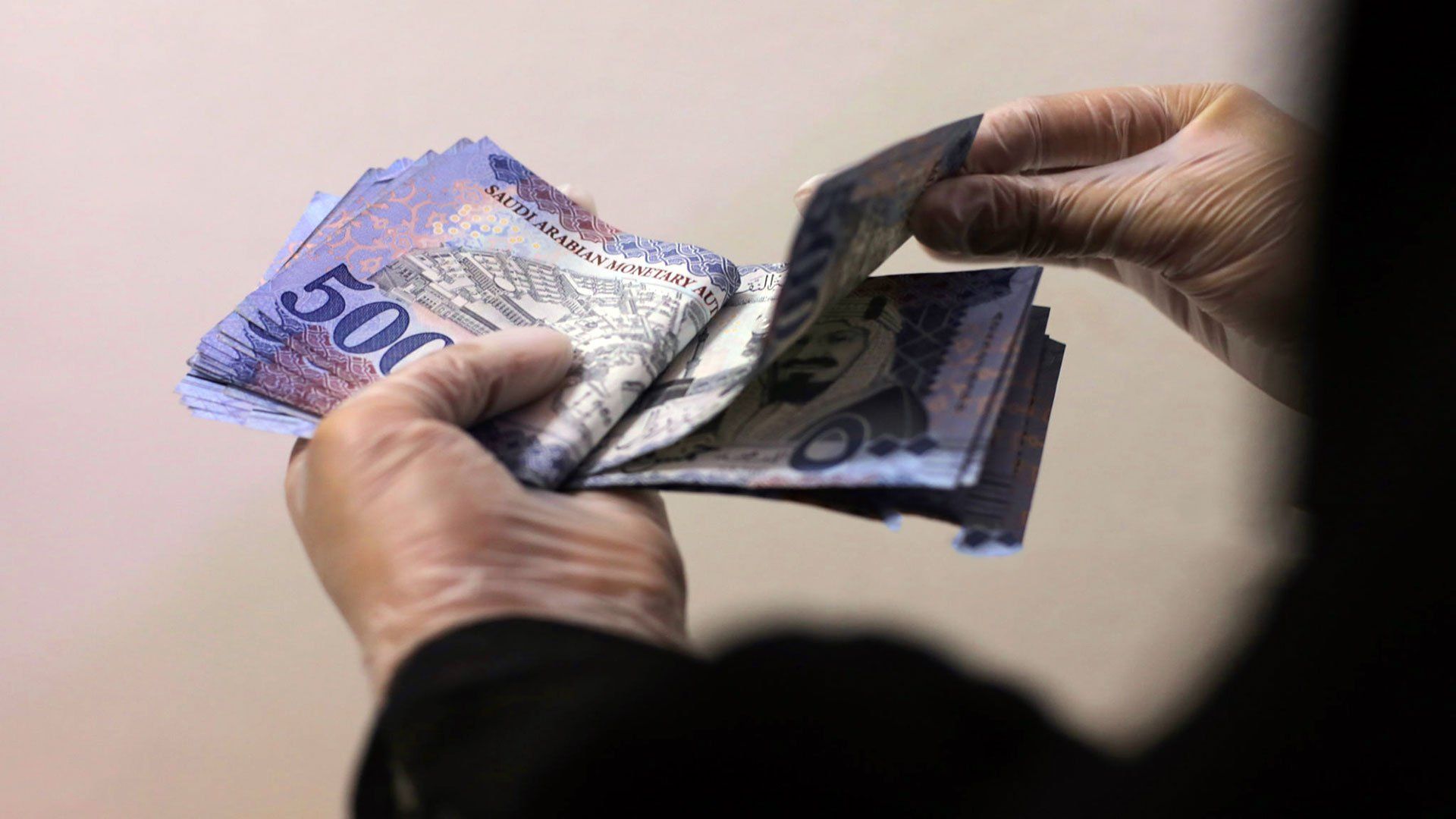 استلم تمويل 250 ألف ريال بدون كفيل لا يشترط تحويل الراتب بأسهل إجراءات