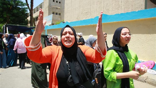 استياء أولياء أمور طلاب البحيرة من تعليمات نقل تقييمات اللغة العربية