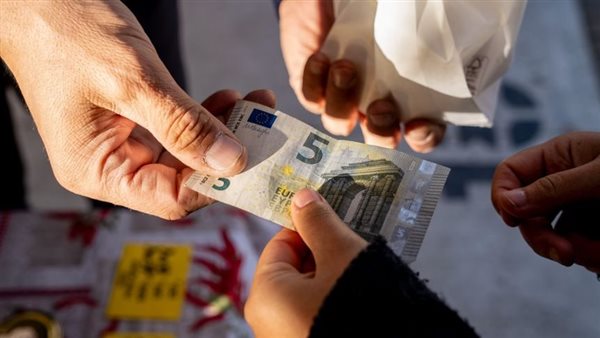 «تعرف على سعر اليورو في التداولات المسائية اليوم 26 أكتوبر 2025»